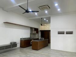 Shrewsbury Road (D11), Terrace #443203201